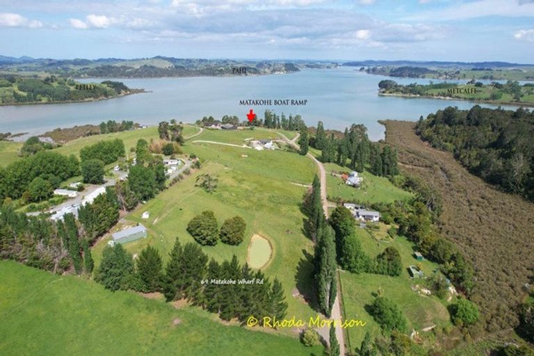 Photo of property in 69 Matakohe Wharf Road, Matakohe, 0593