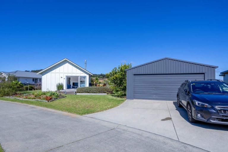 Photo of property in 11 Northcoast Place, Mangawhai Heads, Mangawhai, 0505