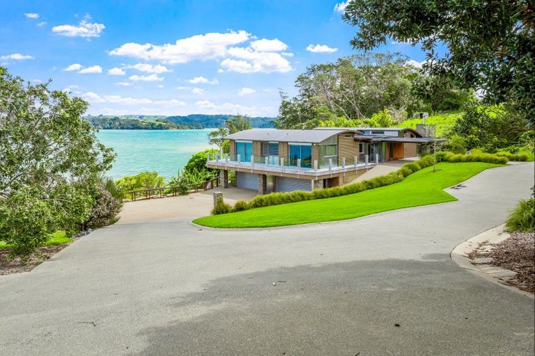 Photo of property in 16 Grant Street, Mahurangi East, Warkworth, 0982