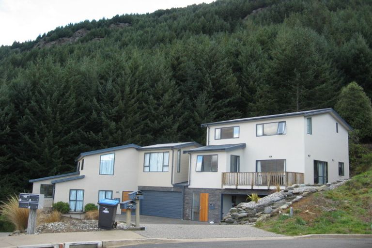 Photo of property in 79b Dart Place, Fernhill, Queenstown, 9300