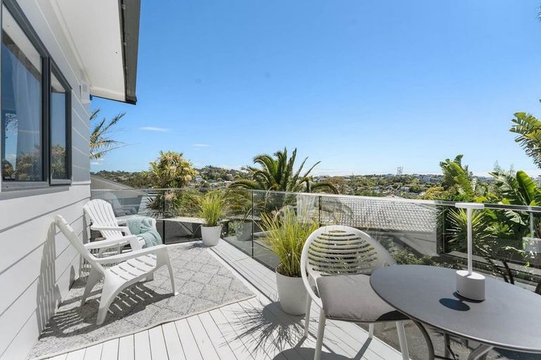 Photo of property in 120a Awaruku Road, Torbay, Auckland, 0630