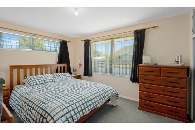 Photo of property in 68 Oakhampton Street, Hornby, Christchurch, 8042