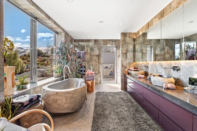 Photo of property in 6 Caldwell Lane, Lake Hayes, Queenstown, 9371
