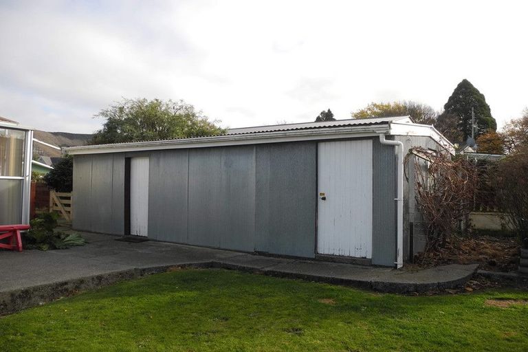 Photo of property in 3 Saul Shrives Place, Waimate, 7924
