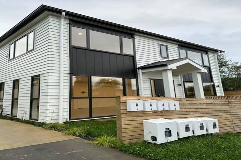 Photo of property in 6a Blenheim Street, Glenfield, Auckland, 0629