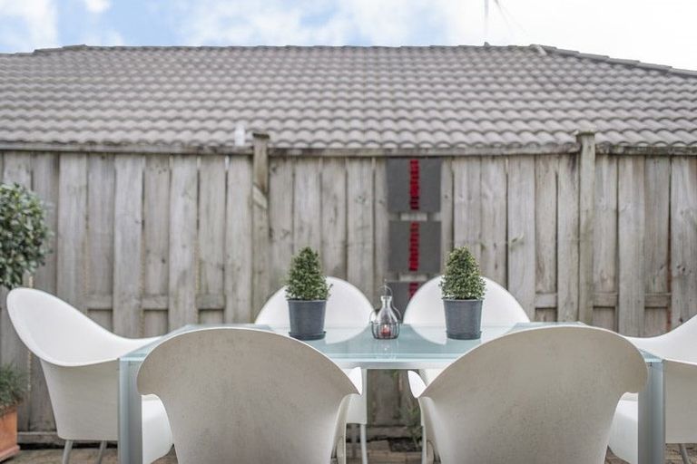 Photo of property in 762 Chapel Road, Shamrock Park, Auckland, 2016