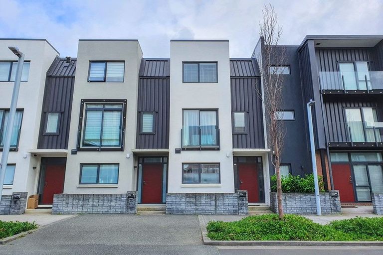 Photo of property in 196 Hobsonville Point Road, Hobsonville, Auckland, 0616