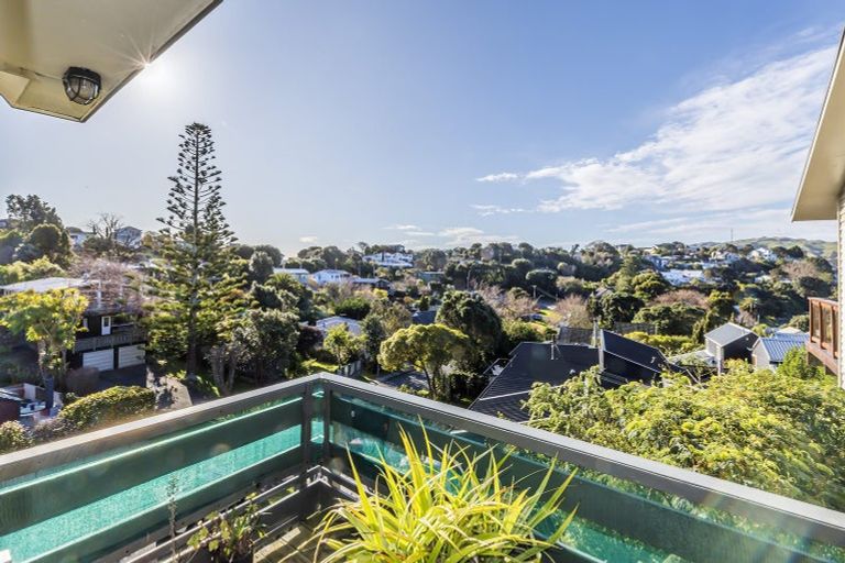 Photo of property in 5a Oak Avenue, Paremata, Porirua, 5024