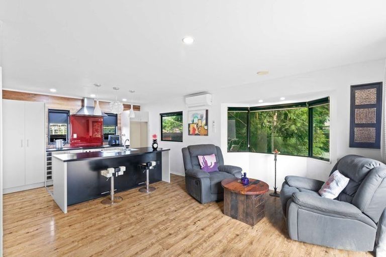 Photo of property in 5b Collingwood Road, Waiuku, 2123