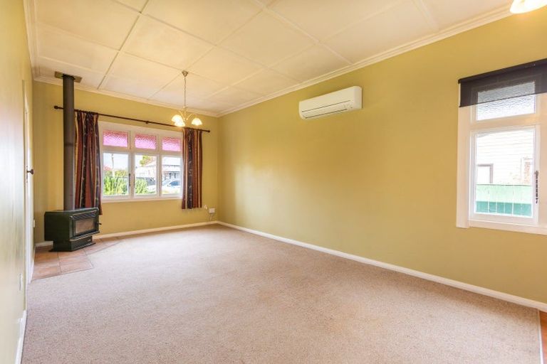 Photo of property in 41 Ross Street, Woodville, 4920