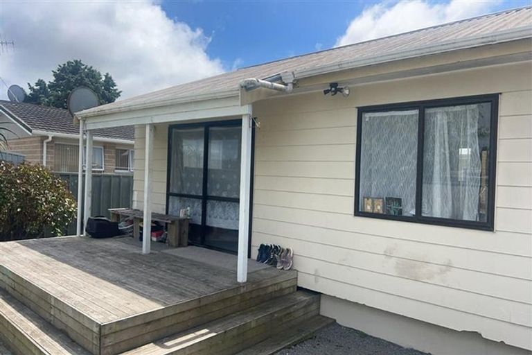 Photo of property in 36 Kirk Street, Otaki, 5512