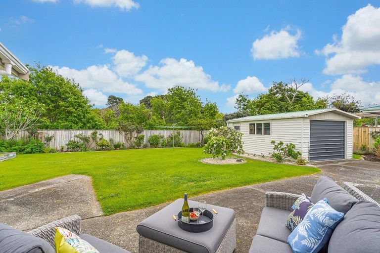 Photo of property in 8 Leybourne Avenue, Waikanae, 5036