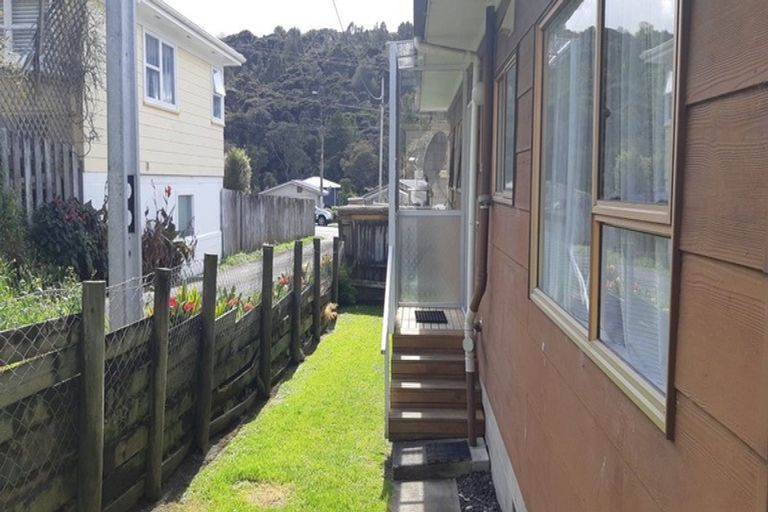 Photo of property in 2/73 Eskdale Road, Birkdale, Auckland, 0626