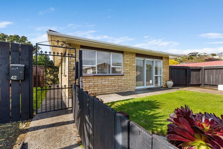 Photo of property in 42 Rosendale Avenue, Spotswood, New Plymouth, 4310