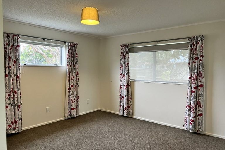 Photo of property in 57 Ruapehu Street, Paraparaumu, 5032