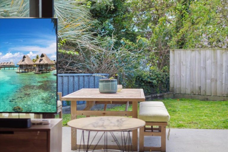 Photo of property in 2a No 2 Road, Te Puke, 3119