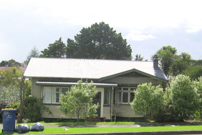 Photo of property in 1/20a Evans Road, Glen Eden, Auckland, 0602