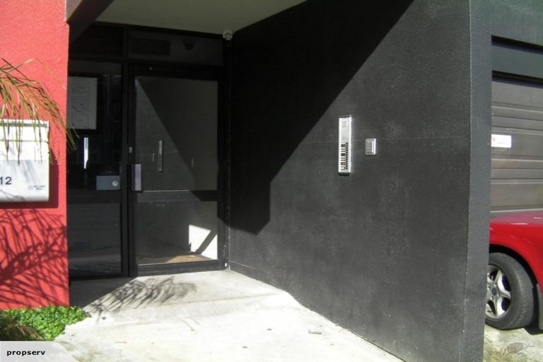 Photo of property in 12a Nikau Street, New Lynn, Auckland, 0600