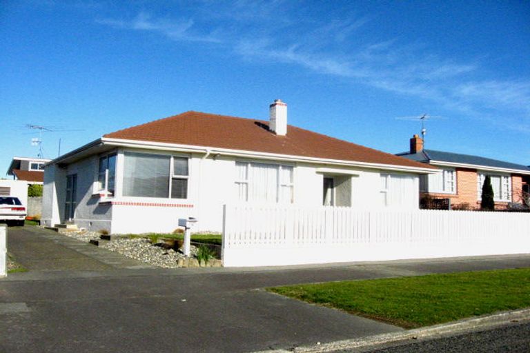 Photo of property in 15 Banks Street, Richmond, Invercargill, 9810