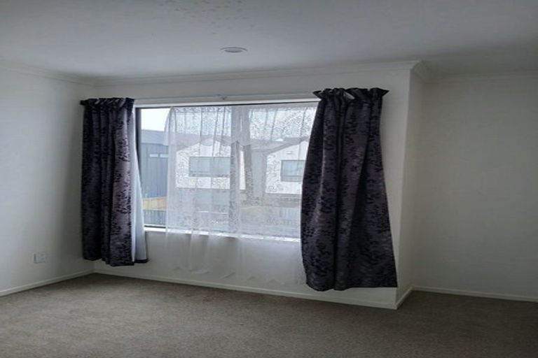 Photo of property in 89 Waipuhinui Way, Wiri, Auckland, 2104