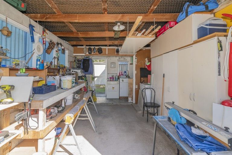 Photo of property in 1 Kawakawa Road, Whitianga, 3510