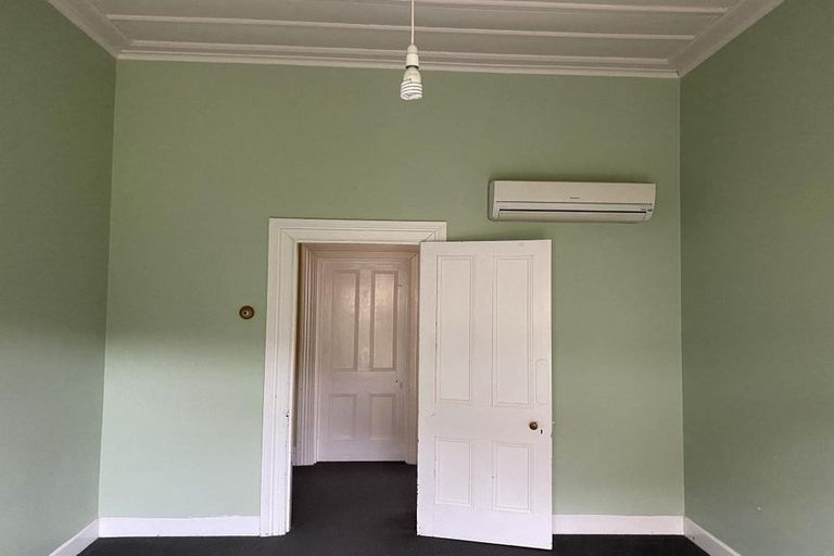 Photo of property in 87 Signal Hill Road, Opoho, Dunedin, 9010