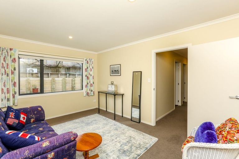 Photo of property in 12 Kororako Grove, Whalers Gate, New Plymouth, 4310