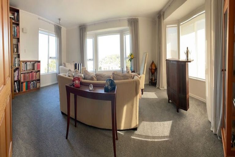 Photo of property in 28 Satara Crescent, Khandallah, Wellington, 6035