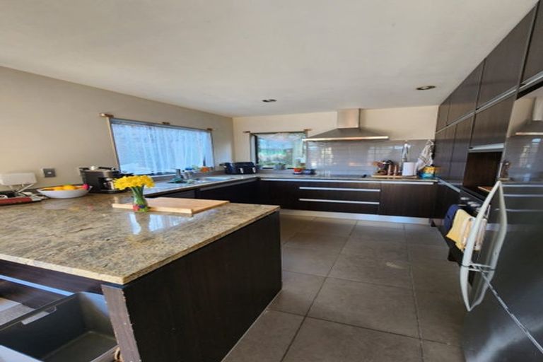 Photo of property in 17b Scotstoun Place, Glen Eden, Auckland, 0602