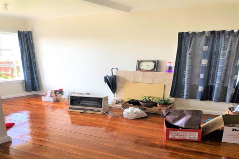 Photo of property in 595 Queen Street East, Levin, 5510