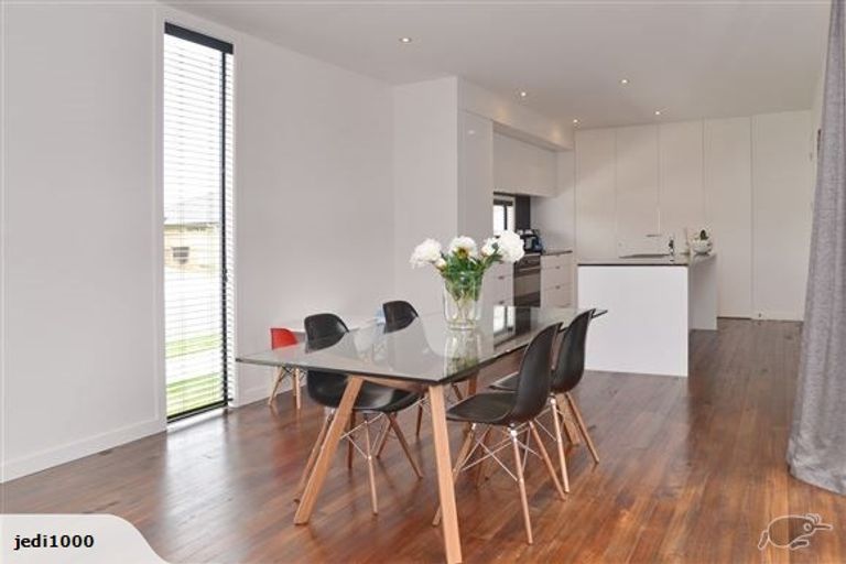 Photo of property in 33 Peak Crescent, Kaiapoi, 7630