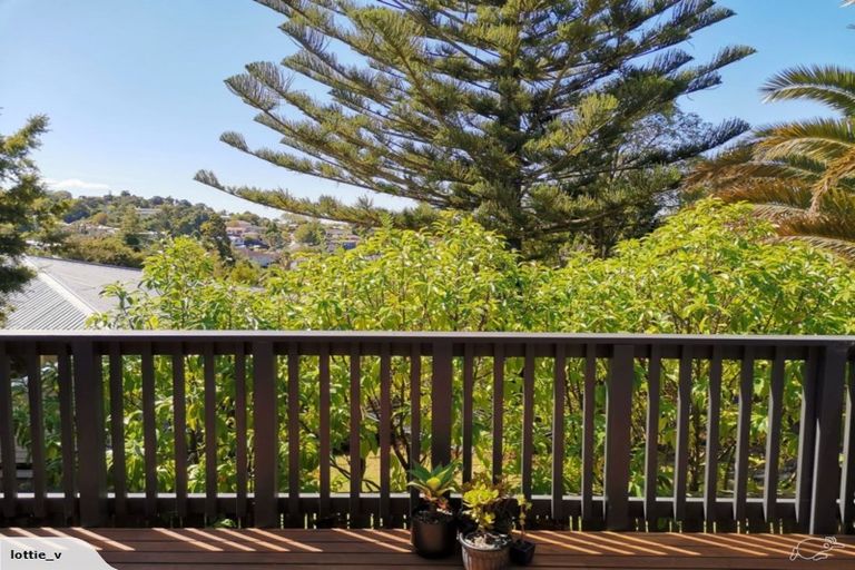Photo of property in 85e Stottholm Road, Titirangi, Auckland, 0604