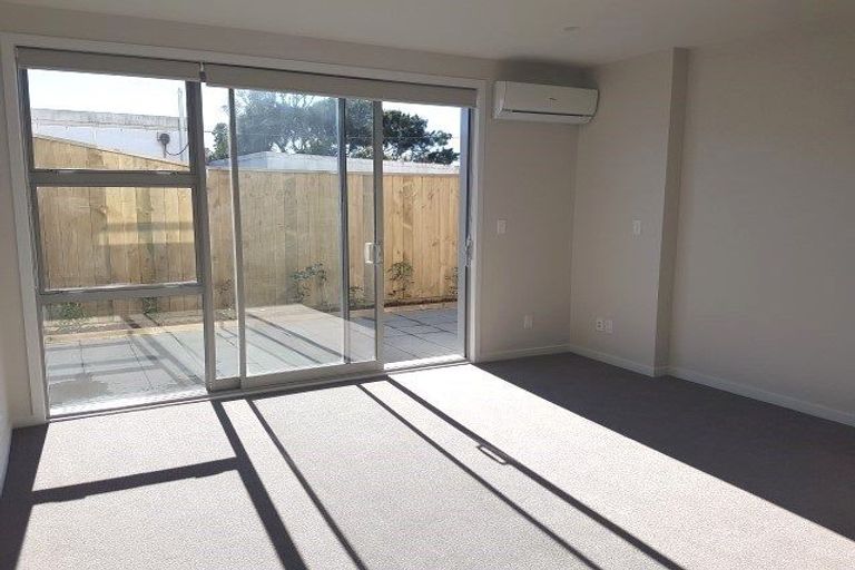 Photo of property in 32u1 Dr Taylor Terrace, Johnsonville, Wellington, 6037