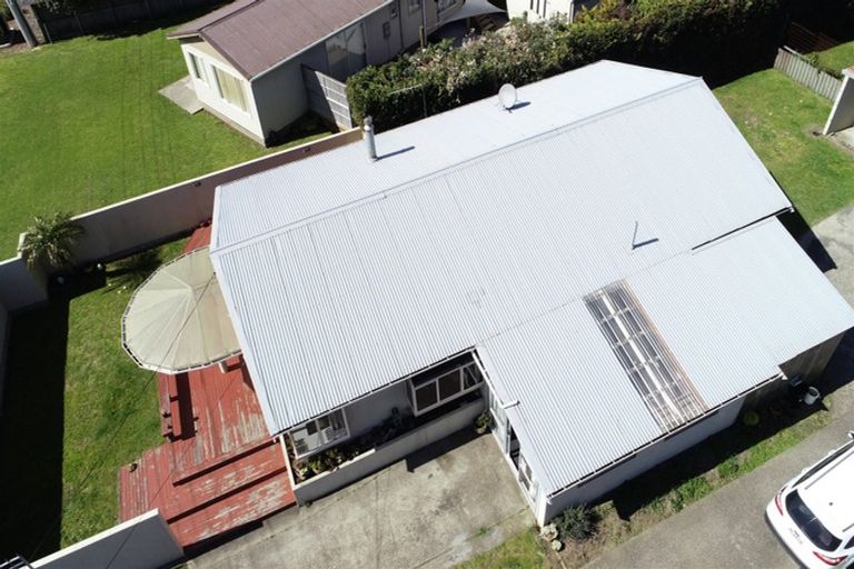Photo of property in 16 Lee Street, Whitianga, 3510