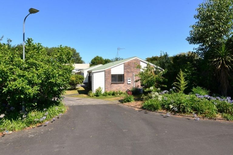 Photo of property in 2 Olwyn Green, Dinsdale, Hamilton, 3204