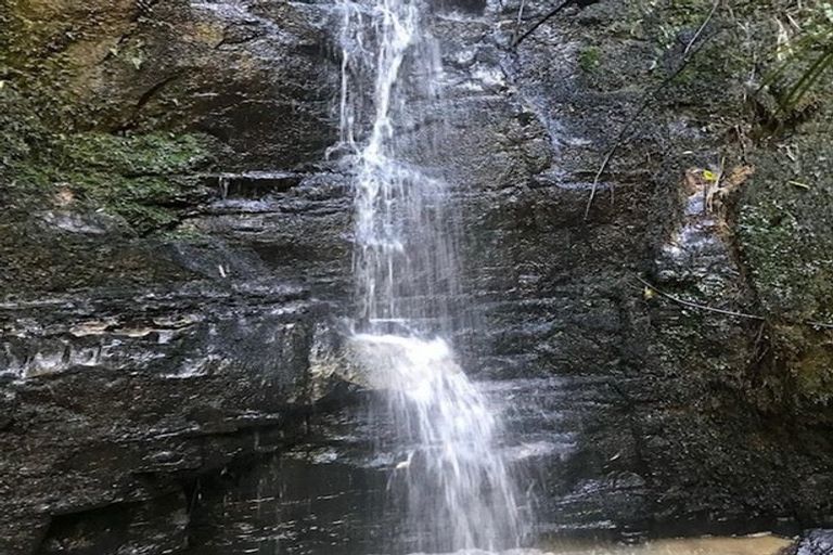 Photo of property in 1291 Old North Road, Helensville, 0875