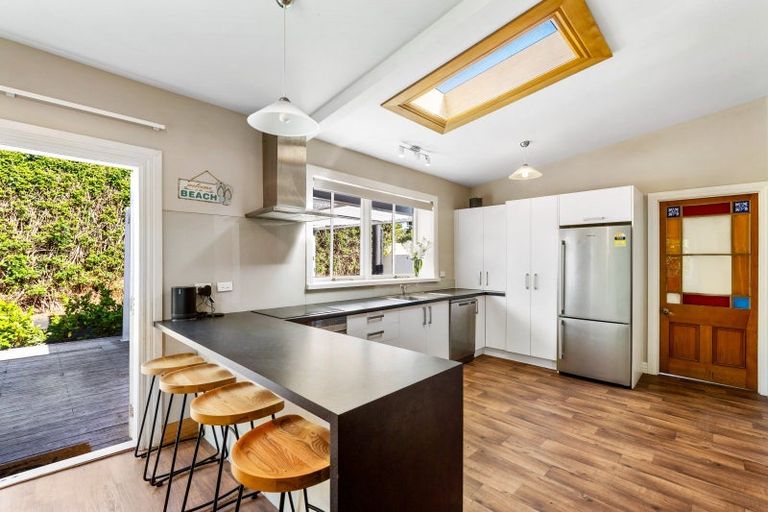 Photo of property in 70 Gillies Crescent, Waimarama, Havelock North, 4294