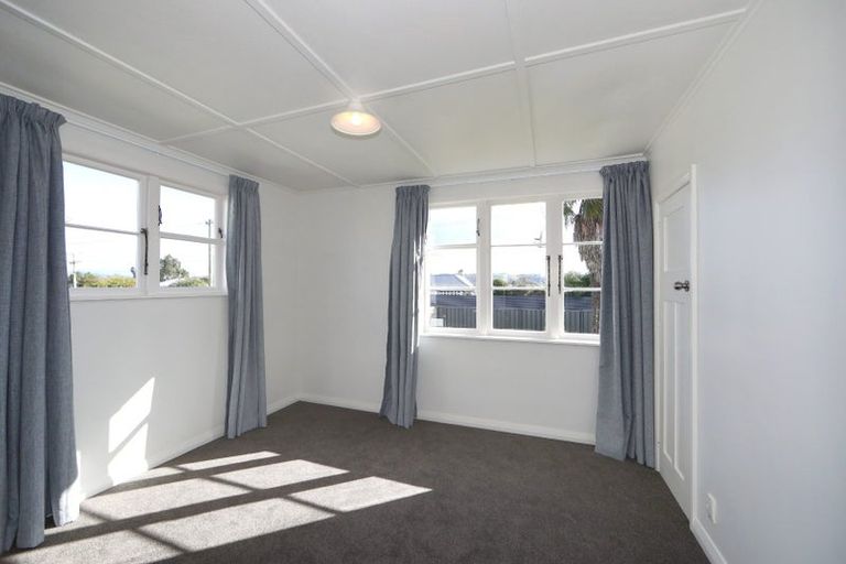 Photo of property in 69 Racecourse Road, Waipukurau, 4200