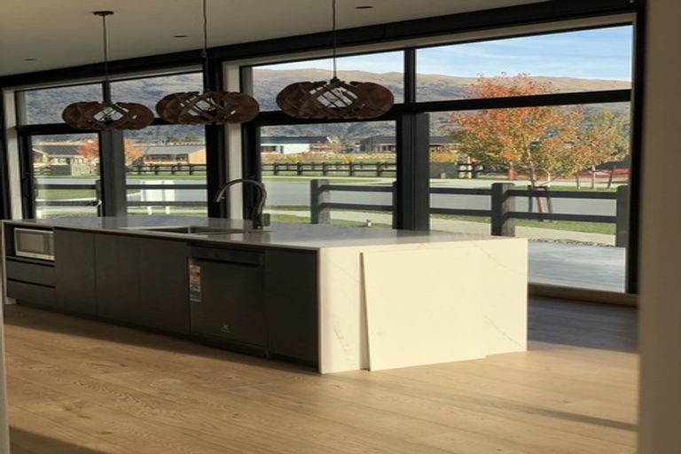 Photo of property in 1 Campbell Road, Wanaka, 9305
