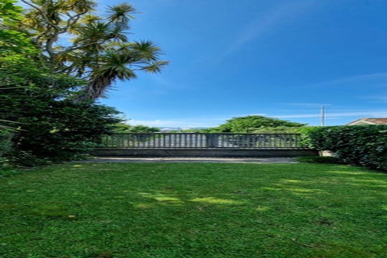 Photo of property in 49 Grant Road, Thorndon, Wellington, 6011