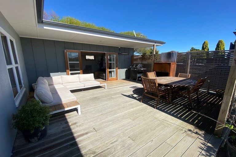 Photo of property in 49 Meeanee Road, Taradale, Napier, 4112