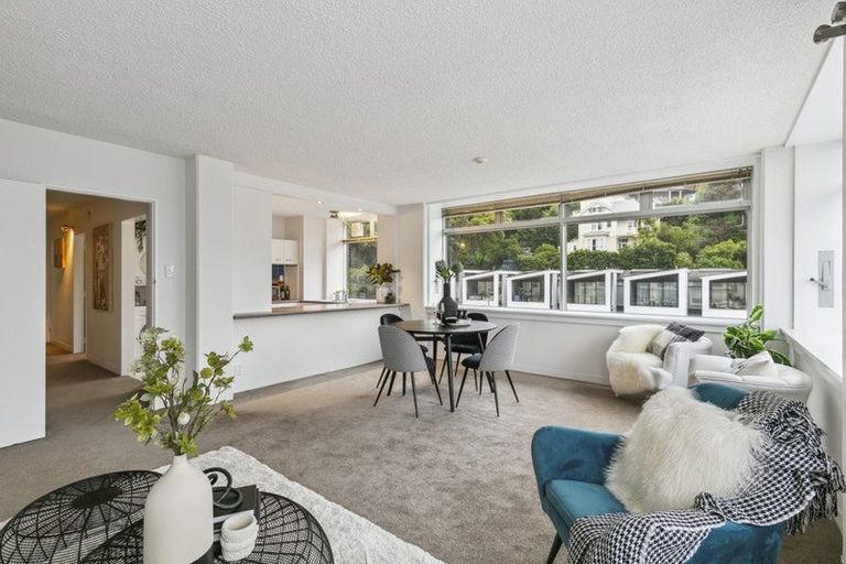 Photo of property in Jerningham Apartments, 20 Oriental Terrace, Oriental Bay, Wellington, 6011