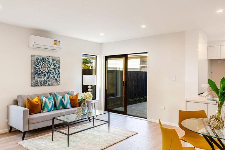 Photo of property in 649d Te Atatu Road, Te Atatu Peninsula, Auckland, 0610