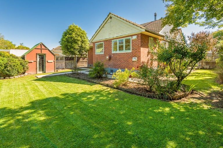 Photo of property in 27 Piko Crescent, Riccarton, Christchurch, 8041