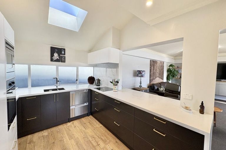 Photo of property in 9/9 Wilkinson Street, Oriental Bay, Wellington, 6011