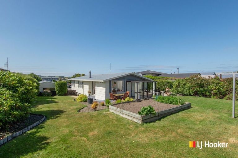 Photo of property in 29 Estuary Crescent, Fairfield, Dunedin, 9018