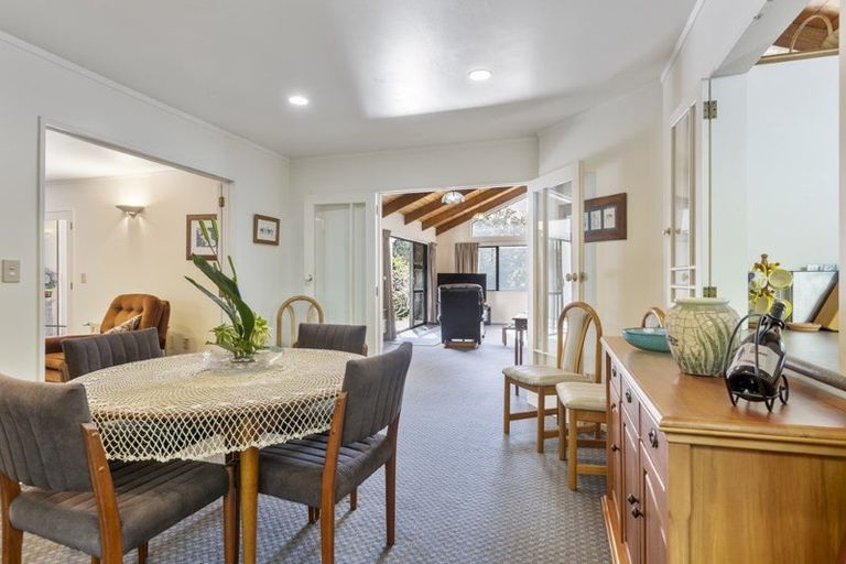 Photo of property in 60 Veale Road, Ridgewood, New Plymouth, 4371