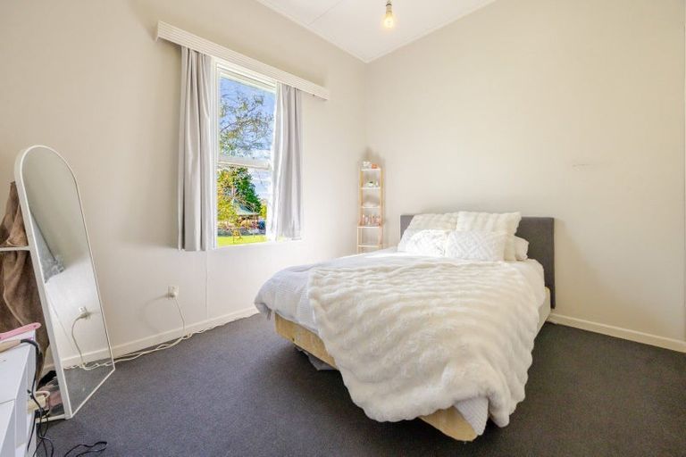 Photo of property in 53 Waverley Street, Waipawa, 4210