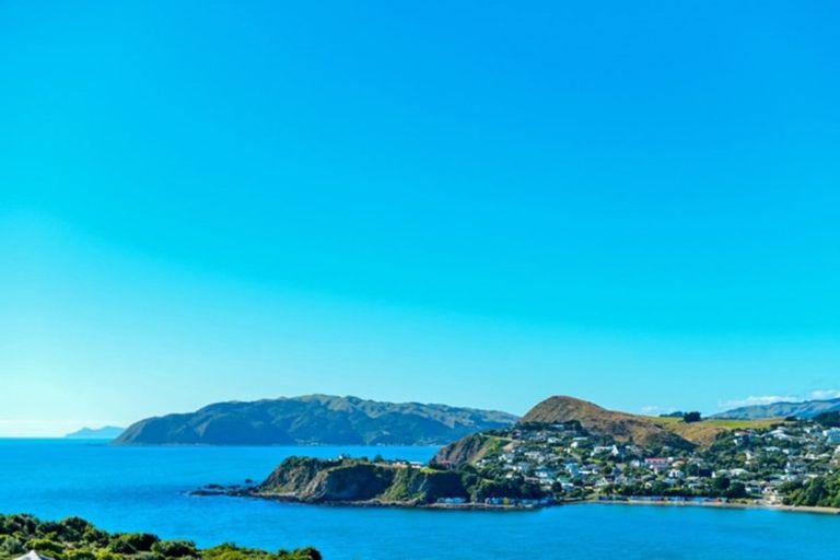 Photo of property in 107 Tireti Road, Titahi Bay, Porirua, 5022