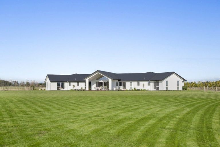 Photo of property in 160 Pharazyn Road, Feilding, 4777